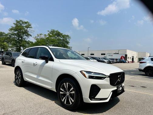 2025 Volvo XC60 B5 Core