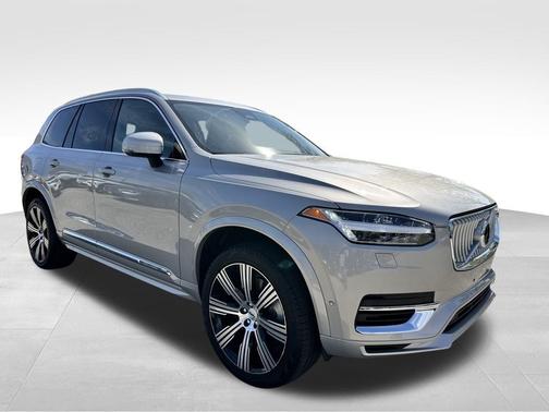 2024 Volvo XC90 Recharge Plug-In Hybrid T8 Plus Bright Theme 7 Passenger
