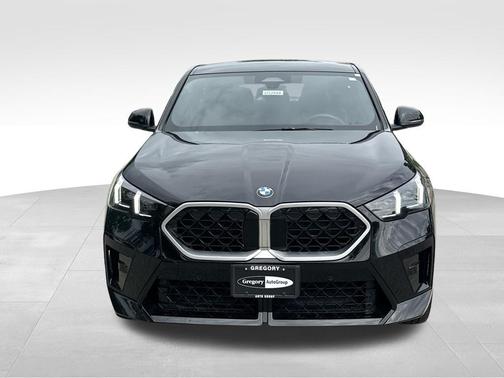 Black Sapphire Metallic 2026 BMW X2 xDrive28i