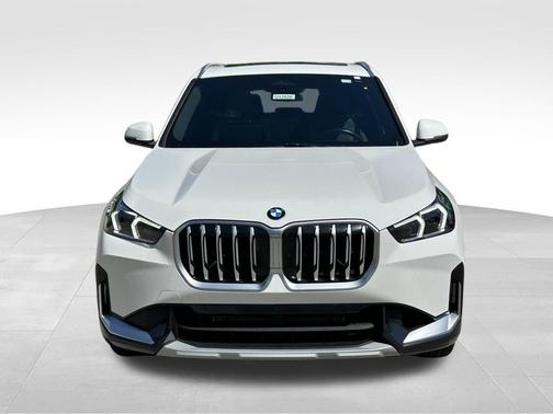 Mineral White Metallic 2026 BMW X1 xDrive28i