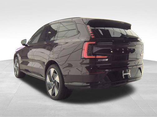 Mulberry Metallic 2025 Volvo EX90 Twin Motor Performance Ultra 6-Seater