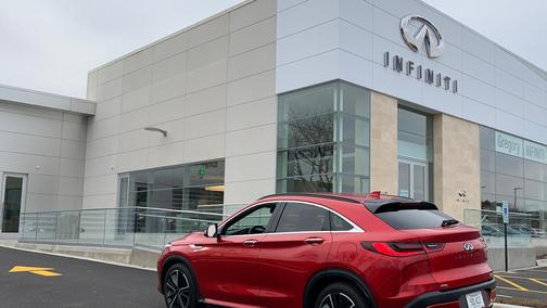 2022 INFINITI Q50 LUXE