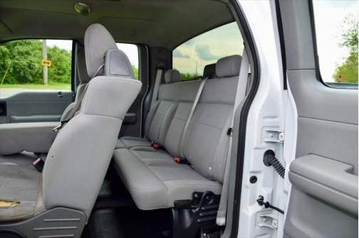 2005 Ford F-150 XL