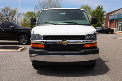 Summit White 2026 Chevrolet Express 2500 Work Van