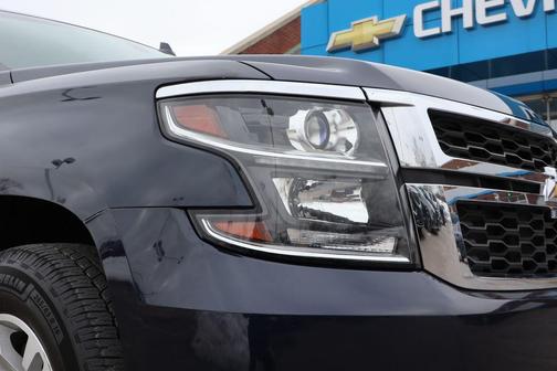 2017 Chevrolet Suburban LS