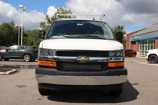 2025 Chevrolet Express 2500 RWD 2500 Regular Wheelbase WT