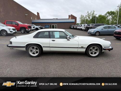 White 1992 Jaguar XJS Base