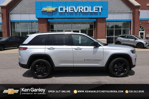 Silver Zynith 2024 Jeep Grand Cherokee Altitude