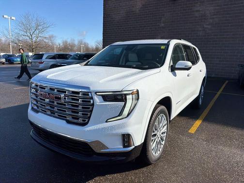 2025 GMC Acadia Denali