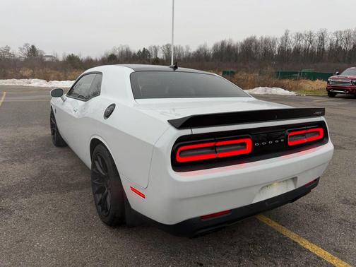 2016 Dodge Challenger SRT Hellcat