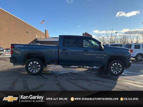 2024 Chevrolet Silverado 2500 Custom