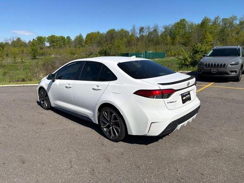 Super White 2021 Toyota Corolla XSE