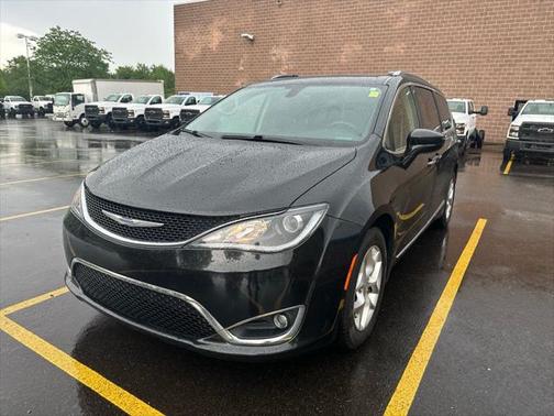2018 Chrysler Pacifica Touring-L