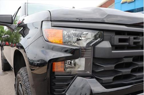 2022 Chevrolet Silverado 1500 Custom Trail Boss