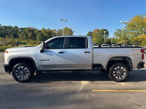 2023 Chevrolet Silverado 2500 Custom