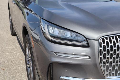 Asher Gray Metallic Clearcoat 2023 Lincoln Corsair Standard