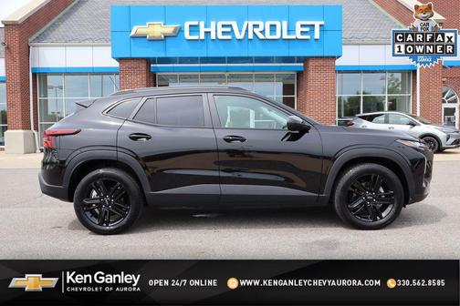 Mosaic Black Metallic 2025 Chevrolet Trax FWD ACTIV