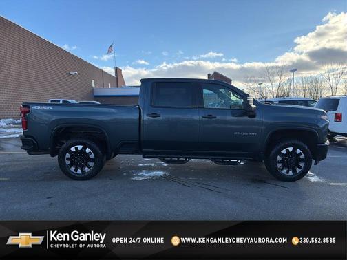2020 Chevrolet Silverado 2500 Custom