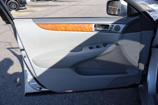 2005 Lexus ES 330 Base