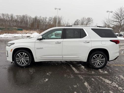 2022 Chevrolet Traverse High Country
