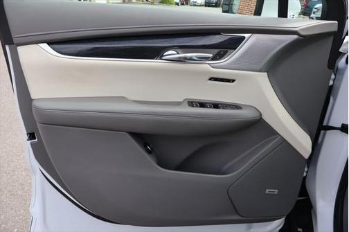 2022 Cadillac XT6 Premium Luxury AWD