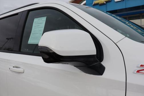 2023 Chevrolet Suburban 4WD Z71