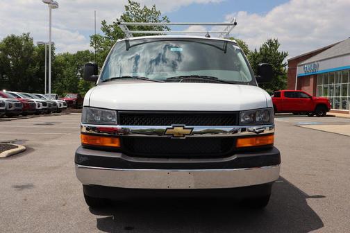 2025 Chevrolet Express 2500 RWD 2500 Regular Wheelbase WT
