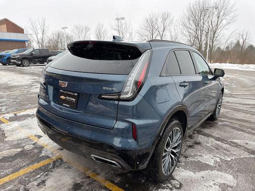 2024 Cadillac XT4 Sport