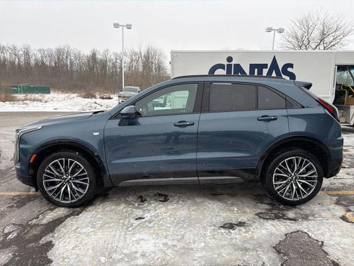 2024 Cadillac XT4 Sport