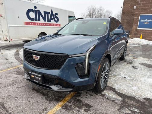 2024 Cadillac XT4 Sport