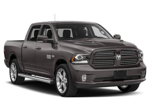 Brilliant Black Crystal Pearlcoat 2018 RAM 1500 Night Crew Cab 4x4 5'7' Box