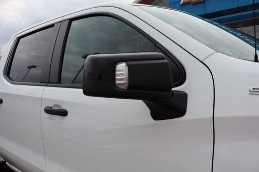 Summit White 2022 Chevrolet Silverado 1500 WT