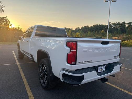 2025 Chevrolet Silverado 2500 High Country