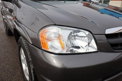 2004 Mazda Tribute ES V6
