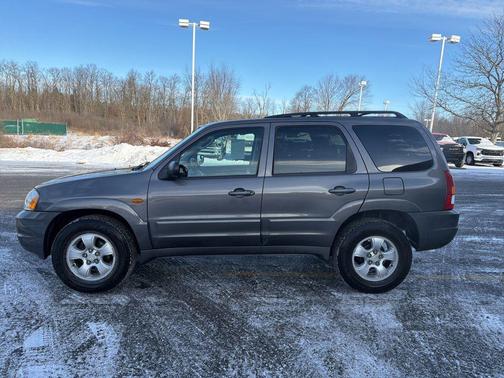 2004 Mazda Tribute ES V6