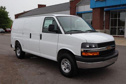 2025 Chevrolet Express 2500 RWD 2500 Regular Wheelbase WT