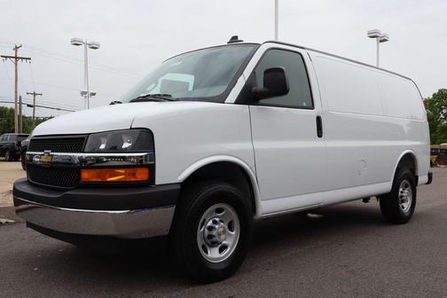2025 Chevrolet Express 2500 RWD 2500 Regular Wheelbase WT