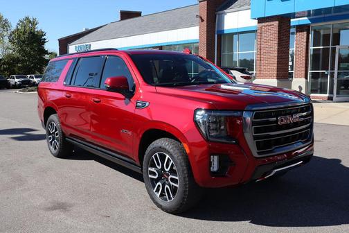 2023 GMC Yukon XL 4WD AT4