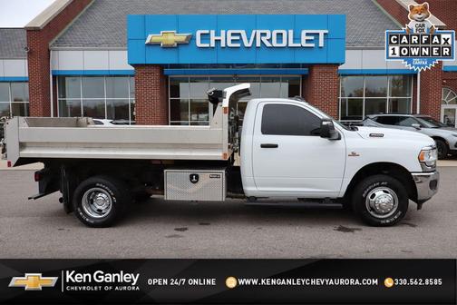 2024 RAM 3500 Tradesman/SLT
