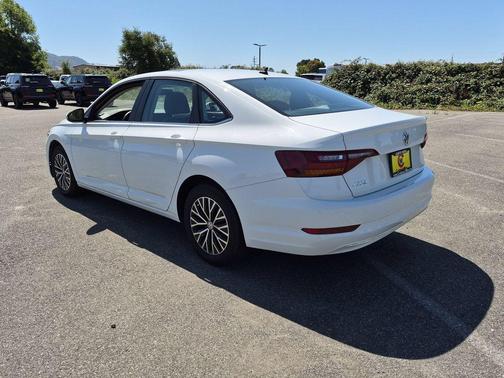 Pure White 2019 Volkswagen Jetta 1.4T SE