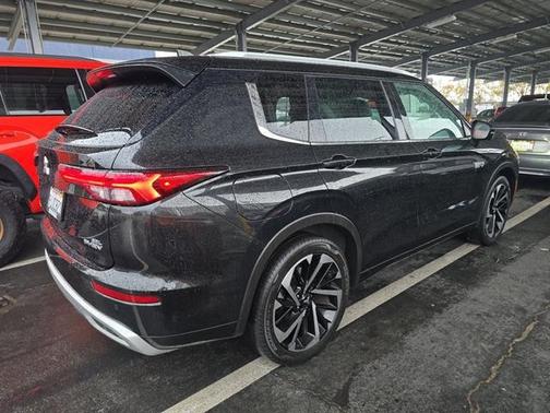 2023 Mitsubishi Outlander PHEV SEL