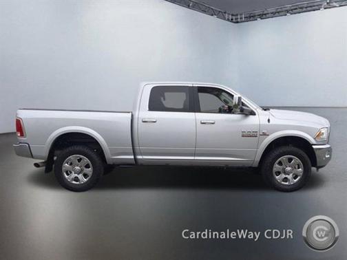 2018 RAM 2500 Laramie Crew Cab 4x4 6'4' Box