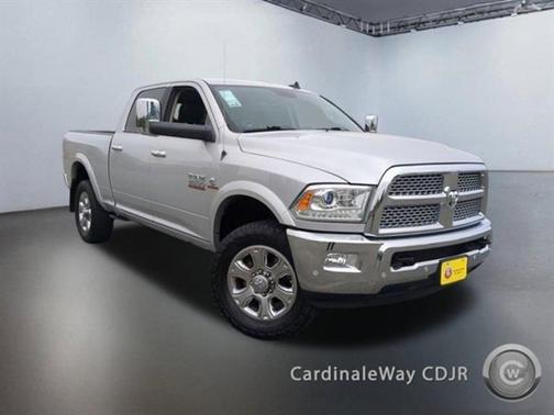 2018 RAM 2500 Laramie Crew Cab 4x4 6'4' Box