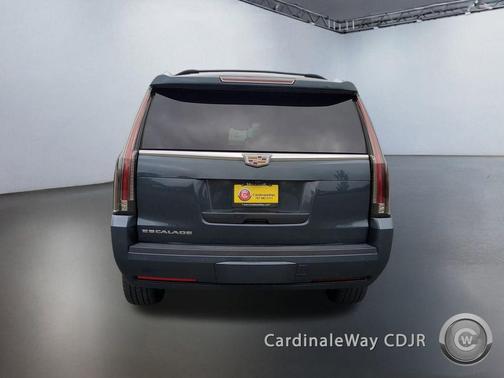 2019 Cadillac Escalade Luxury