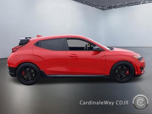 2019 Hyundai Veloster Base