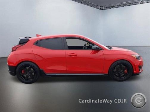 2019 Hyundai Veloster Base