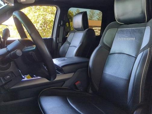 2022 RAM 2500 Laramie Crew Cab 4x4 6'4' Box