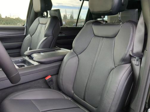 2024 Jeep Wagoneer Series II 4x4