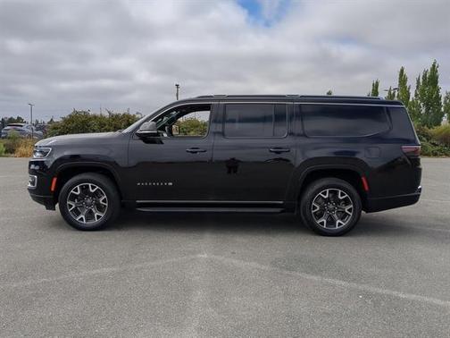 2023 Jeep Wagoneer L Series III 4x4