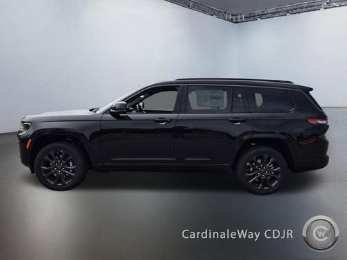 Diamond Black Crystal Pearlcoat 2026 Jeep Grand Cherokee L Limited